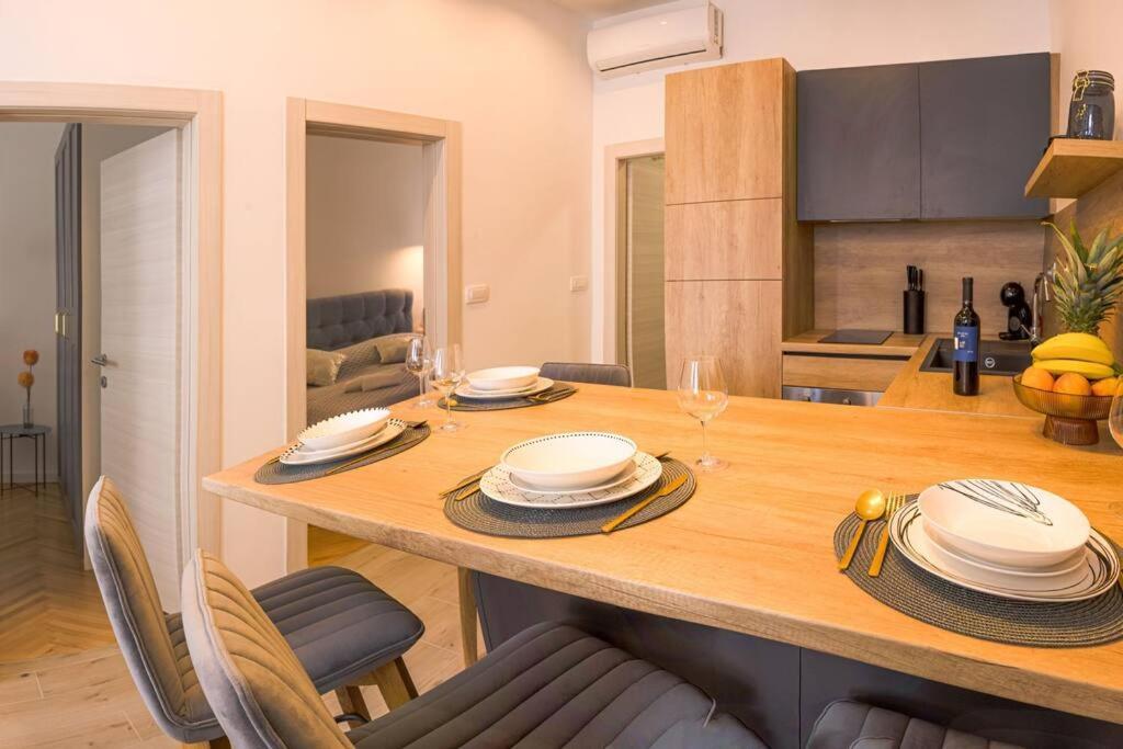 Luksuzni Apartman Ribica U Samom Centru Grada Split Ngoại thất bức ảnh